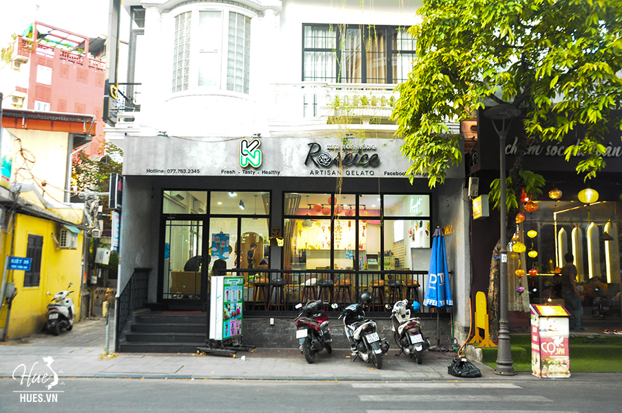Tiệm kem Roseice Huế