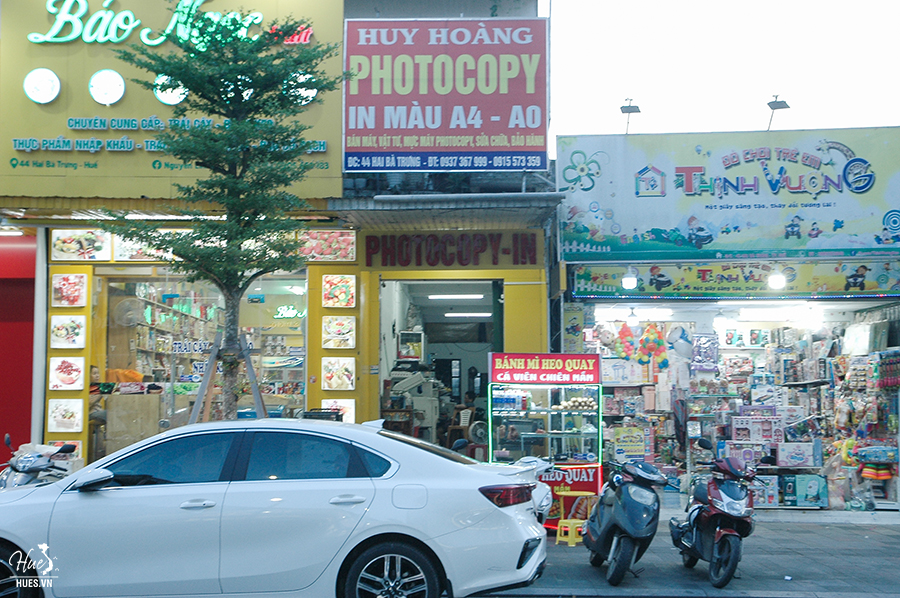 Tiệm photocopy Huy Hoàng