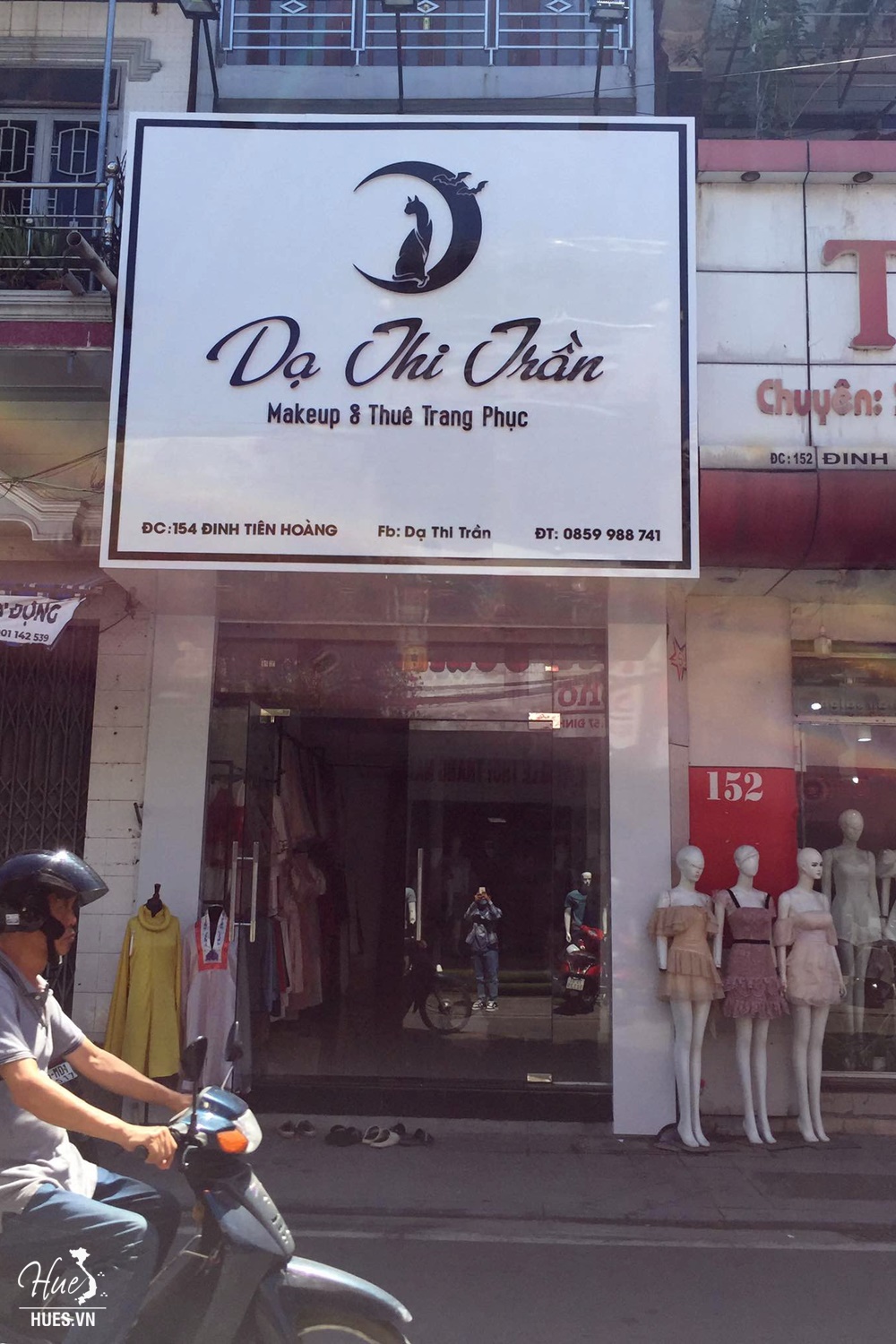 Cửa hàng thời trang Dạ Thi Trần