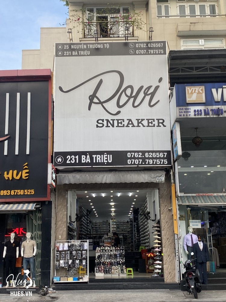 Rovi Sneaker Bà Triệu