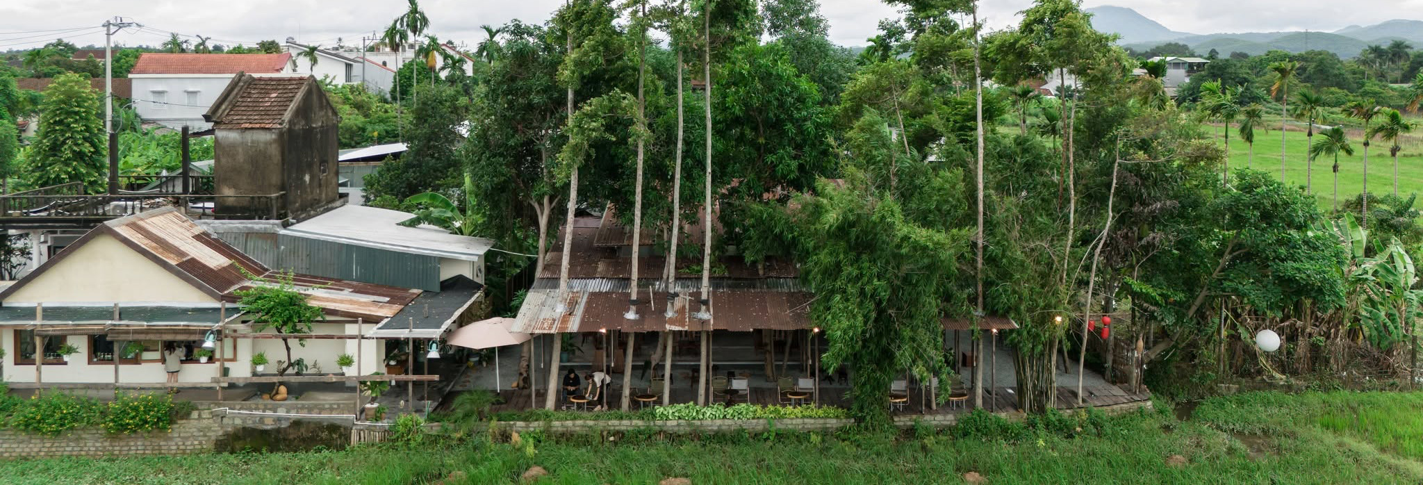Tiệm cafe Tụi Mình