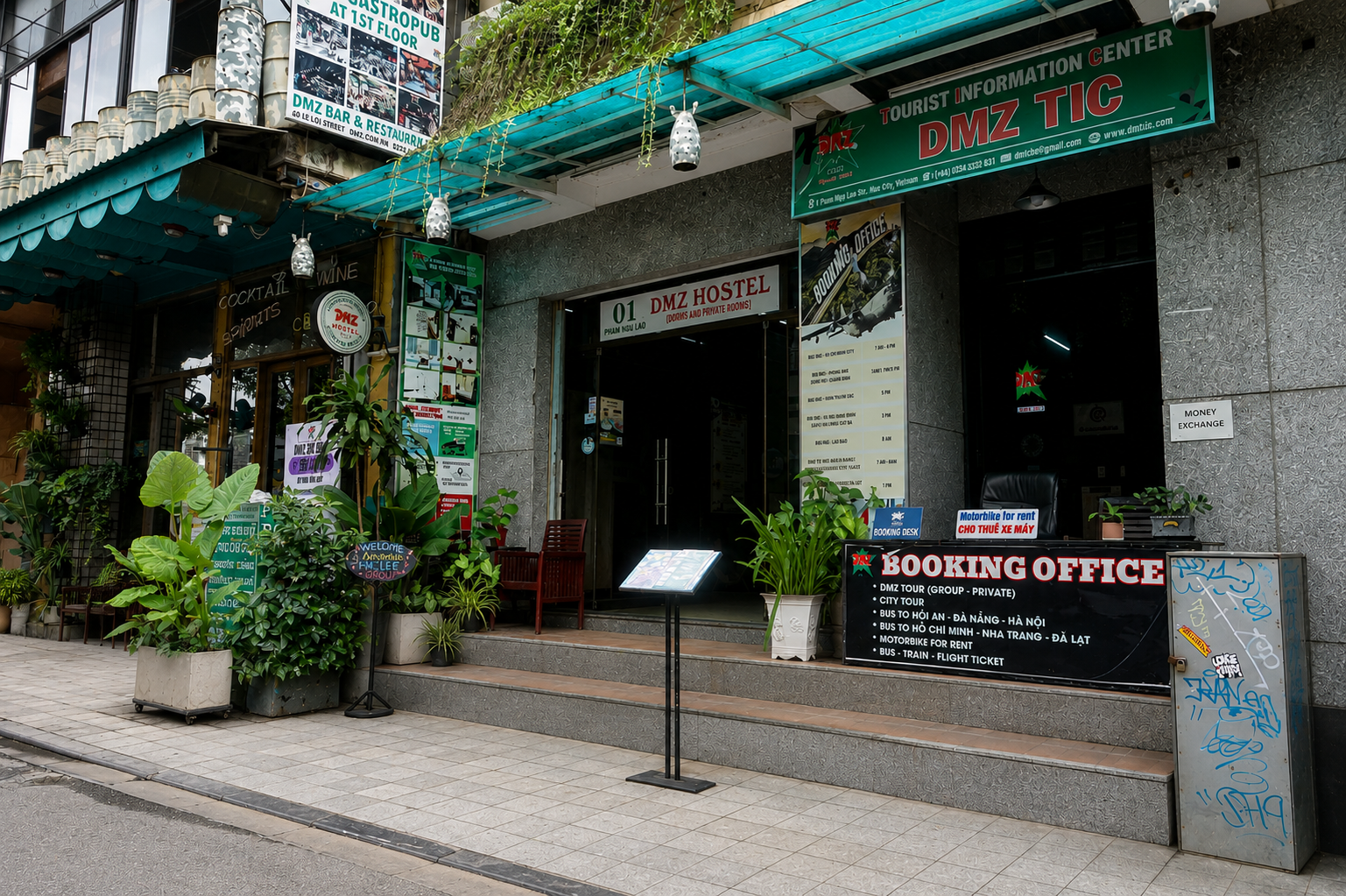 DMZ HOSTEL
